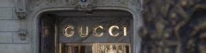 positionnement gucci|gucci marketing strategy explained.